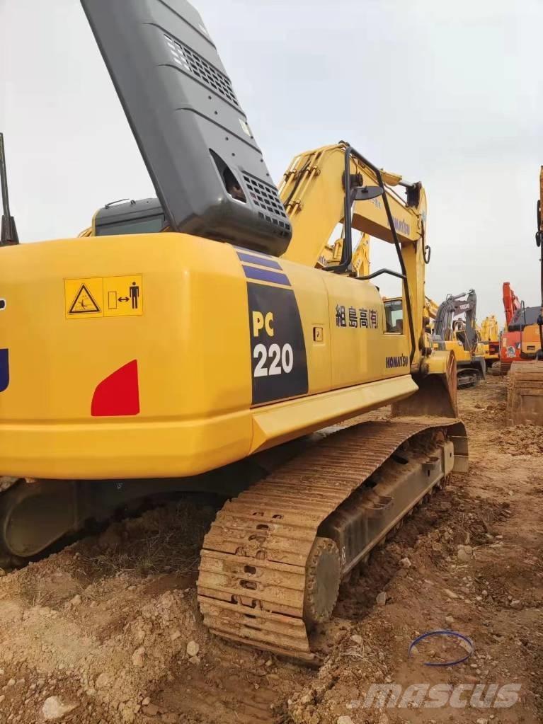 Komatsu PC220 Crawler excavators