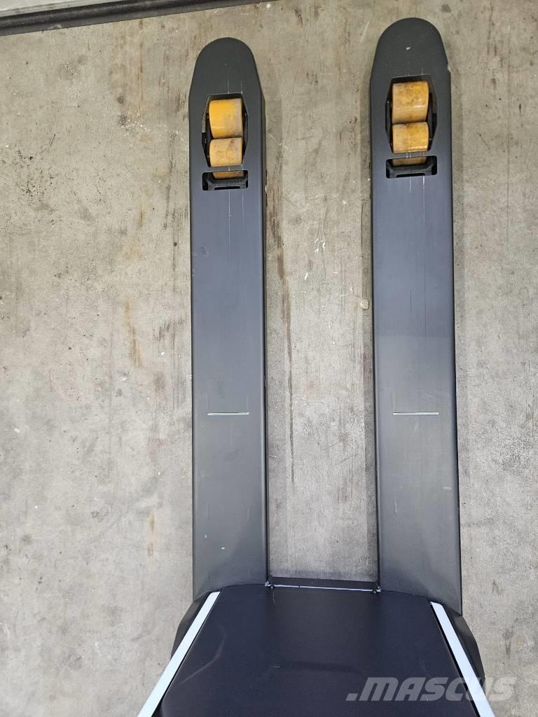 Bobcat LPM 15 N Low lifter