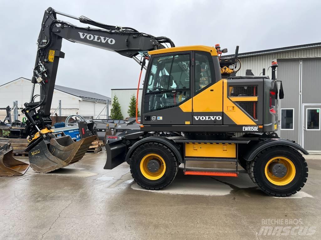 Volvo EWR150E Wheeled excavators