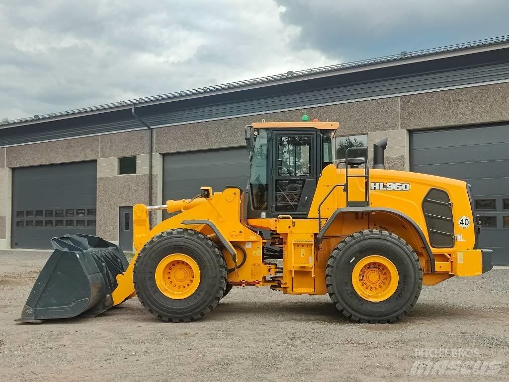 Hyundai HL 960 Wheel loaders
