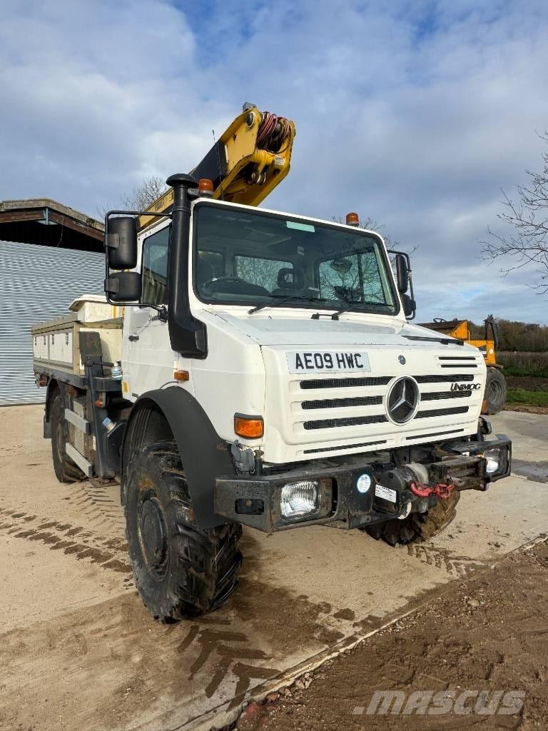 Mercedes-Benz unimog Truck mounted platforms