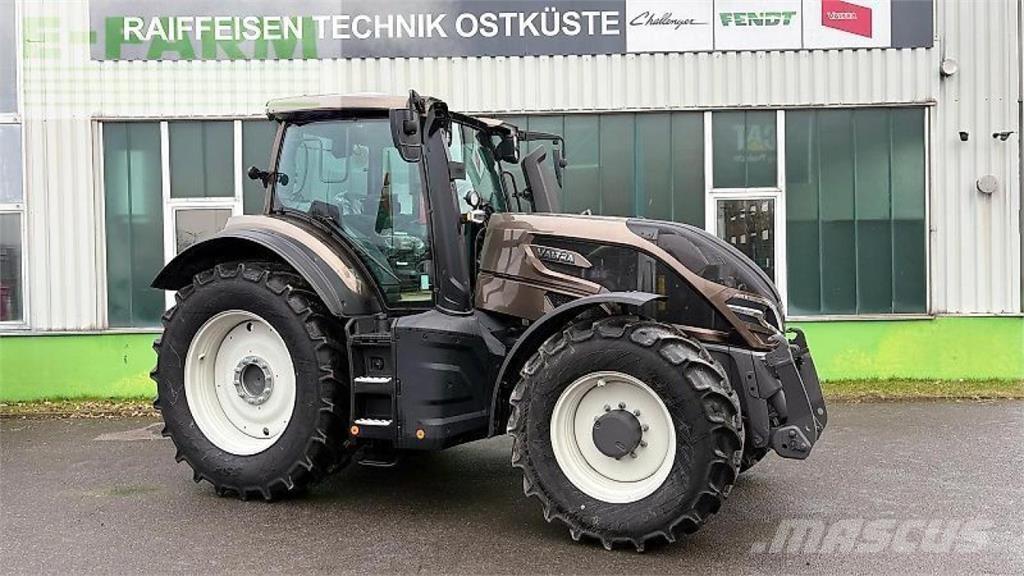 Valtra q 285 Tractors