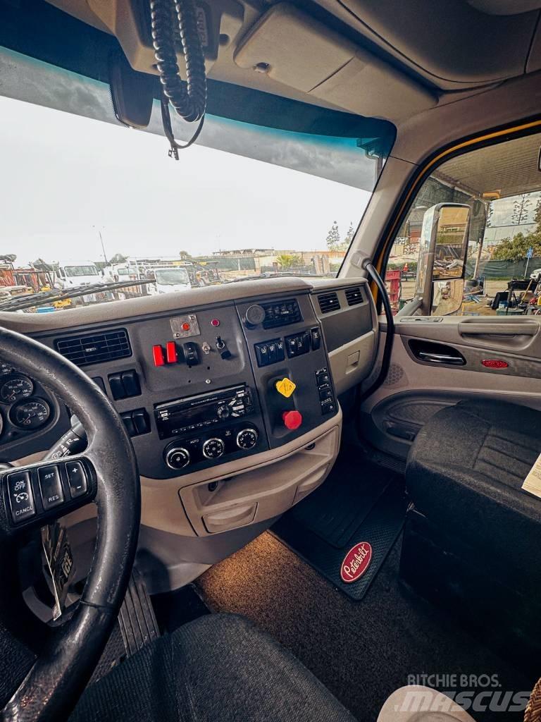 Peterbilt 579 Tipper trucks