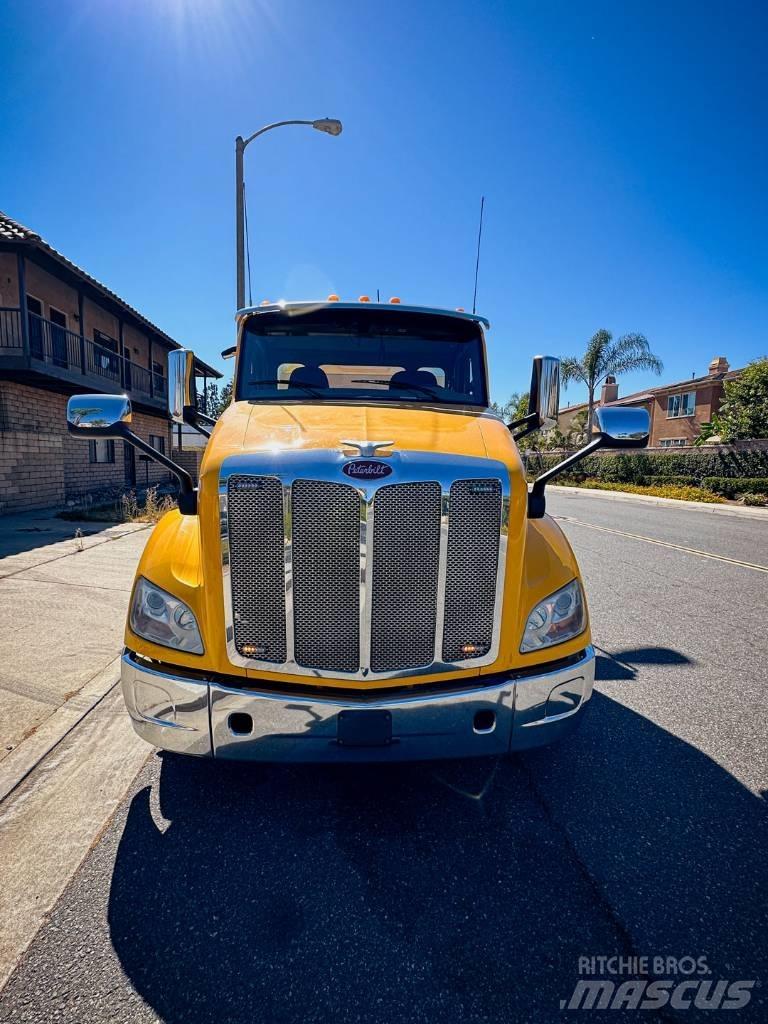 Peterbilt 579 Tipper trucks