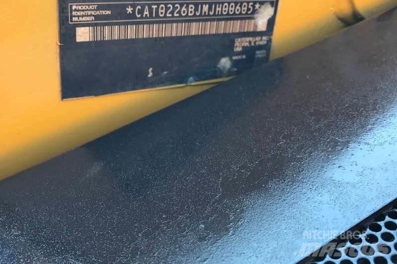 CAT 226B Other trucks