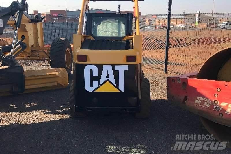 CAT 226B Other trucks