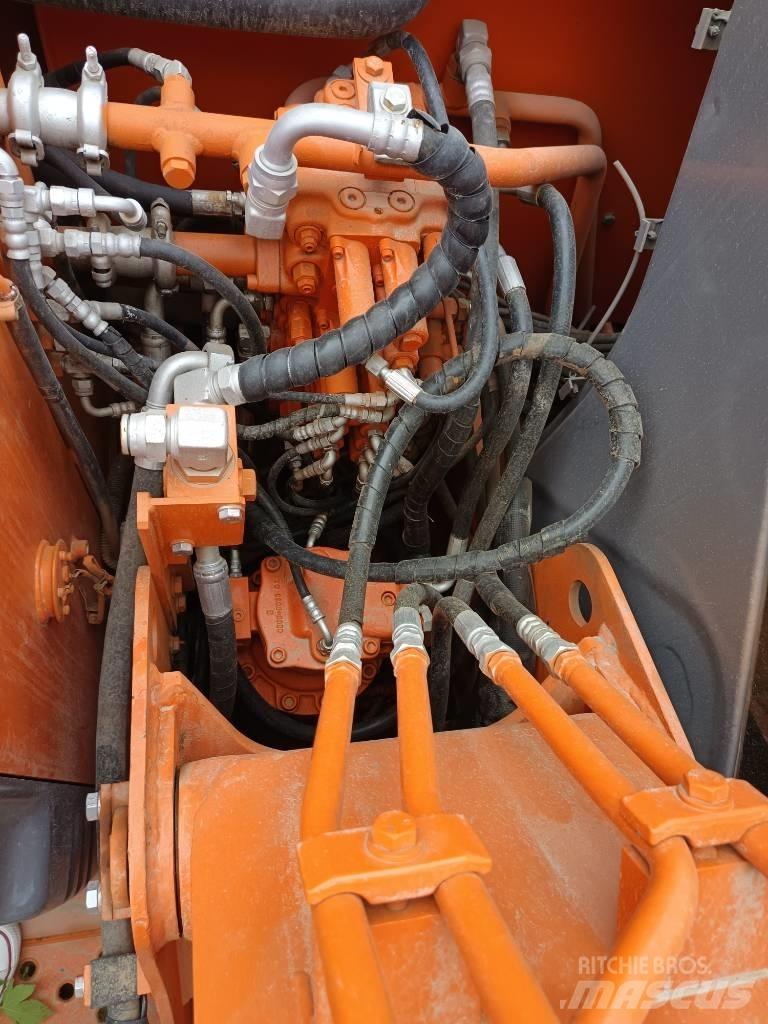 Hitachi ZX 80 Mini excavators  7t - 12t