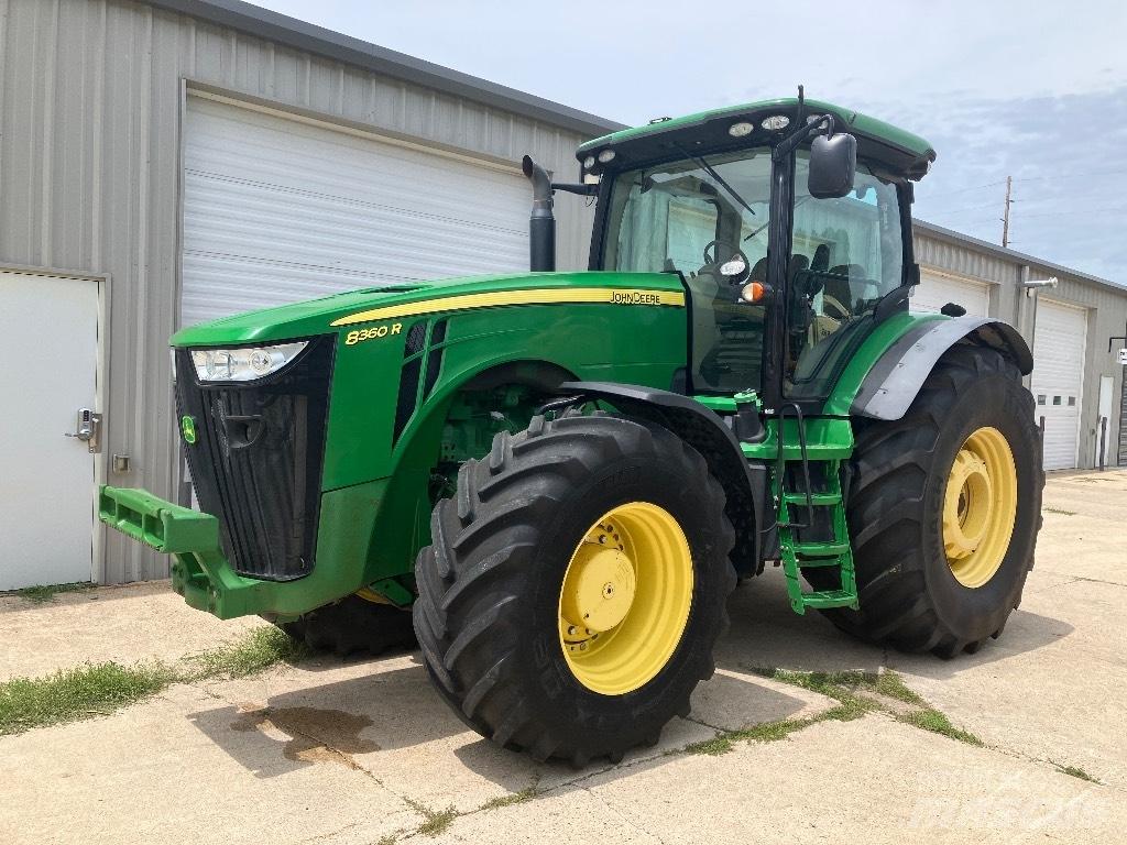 John Deere 8360 R Tractors
