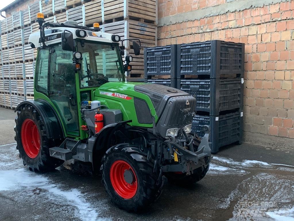 Fendt 211V Tractors