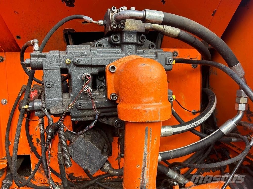 Doosan DX 380 LC Crawler excavators