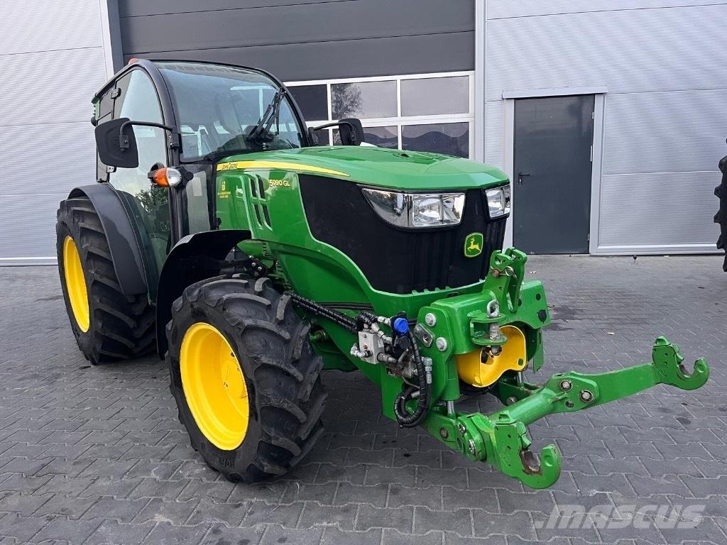 John Deere 5090 GL Tractors