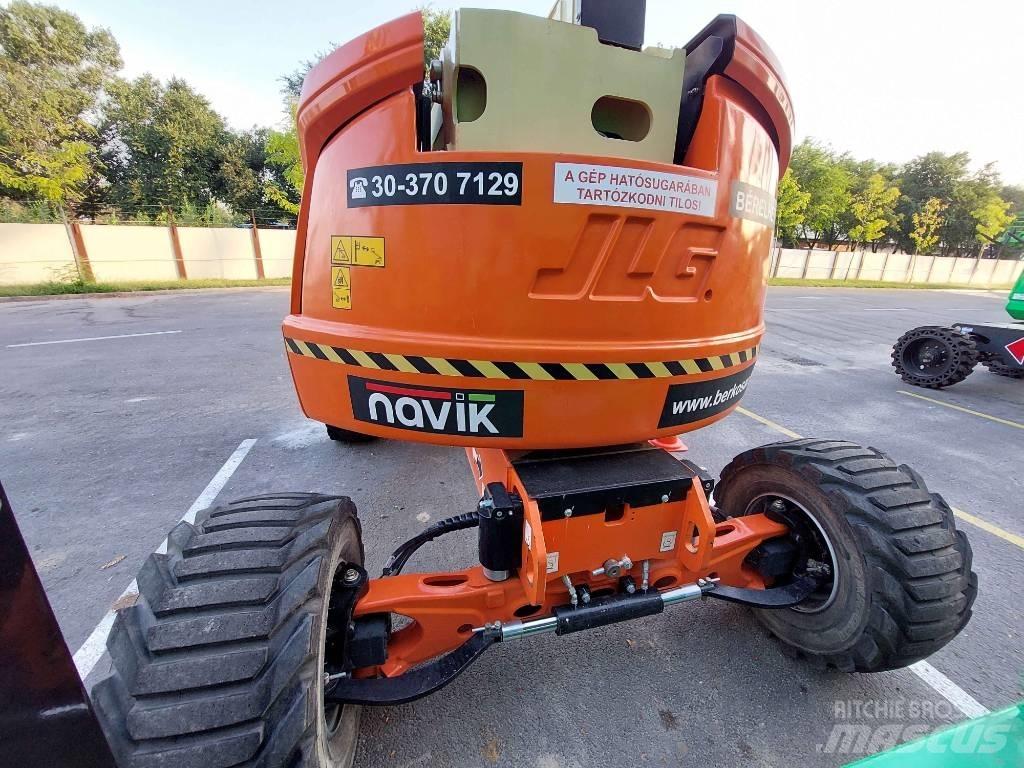 JLG 520 AJ Articulated boom lifts