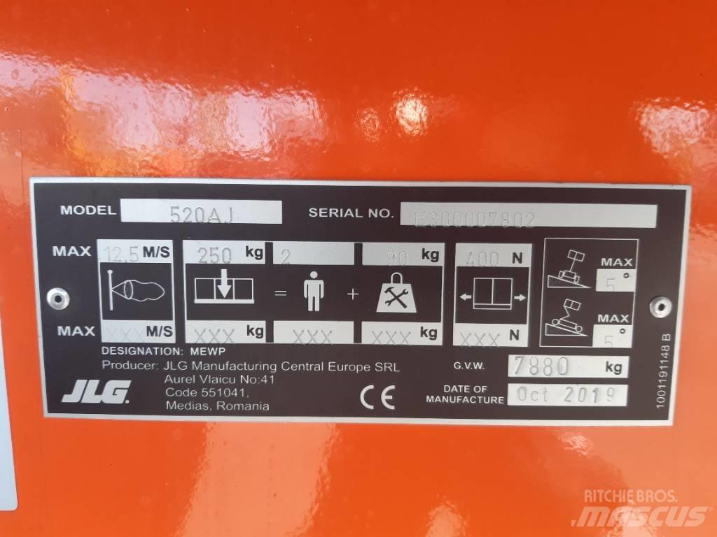 JLG 520 AJ Articulated boom lifts