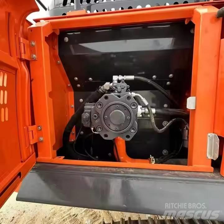 Doosan DX300LC Crawler excavators