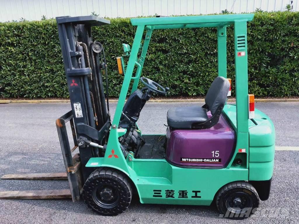 Mitsubishi FD 15 Diesel trucks