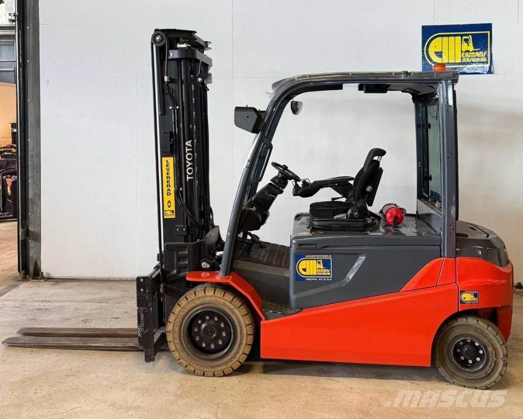 Toyota truck 8FBMT45 Electric forklift trucks