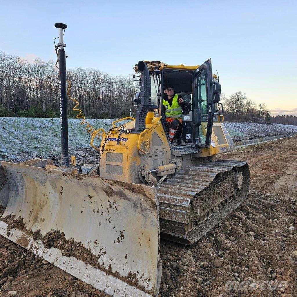 Komatsu D51 Crawler dozers