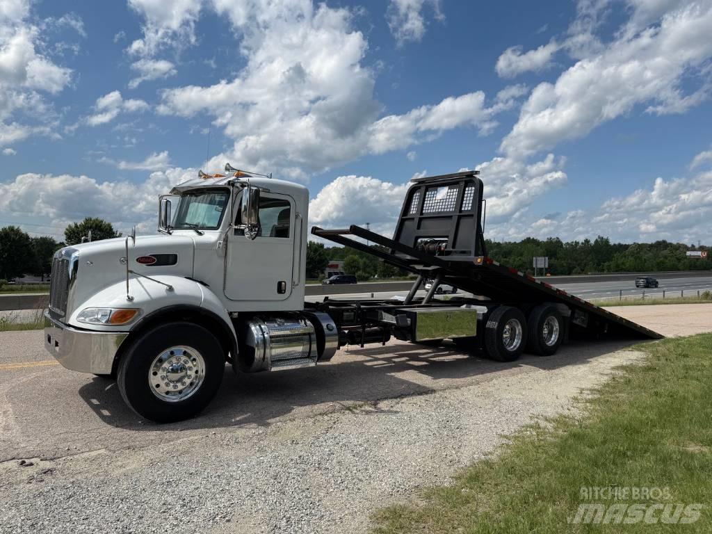 Peterbilt 348 Recovery vehicles