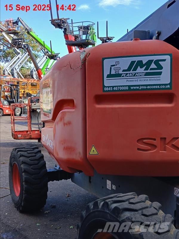 SkyJack SJ 63 AJ Articulated boom lifts