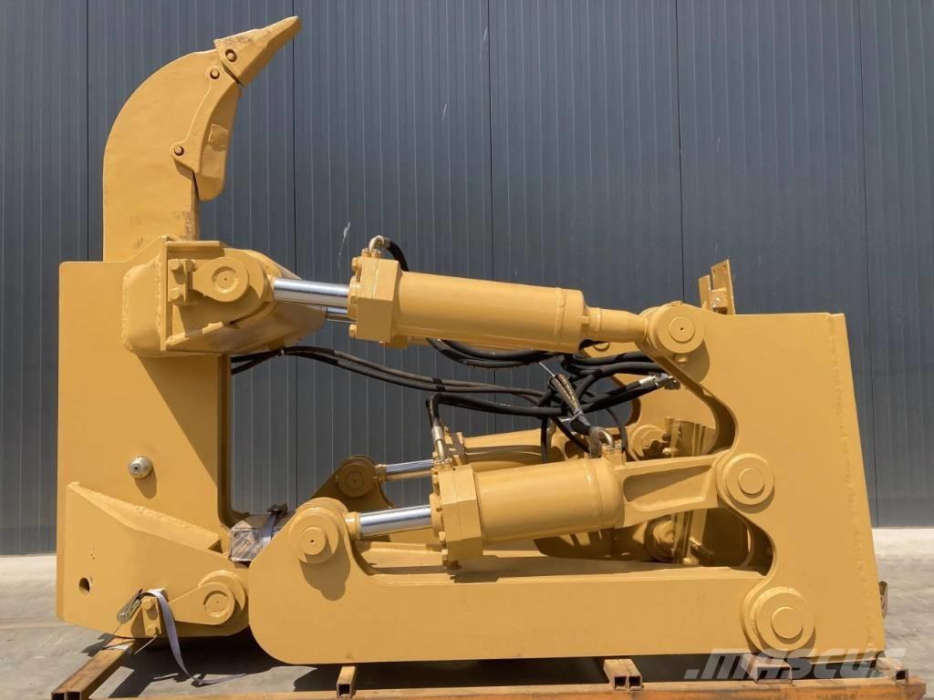 CAT D8T Scarifiers