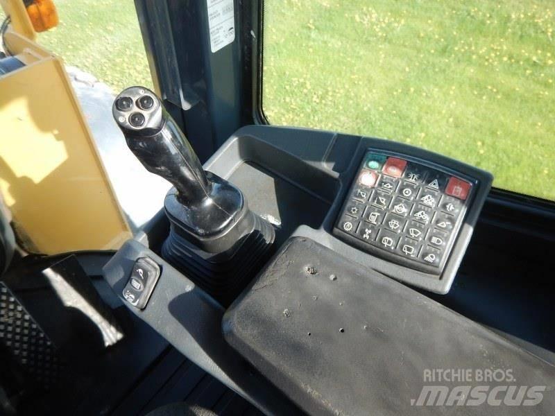 John Deere 624K Wheel loaders