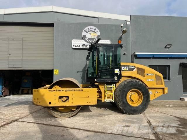 CAT CB 64 Twin drum rollers