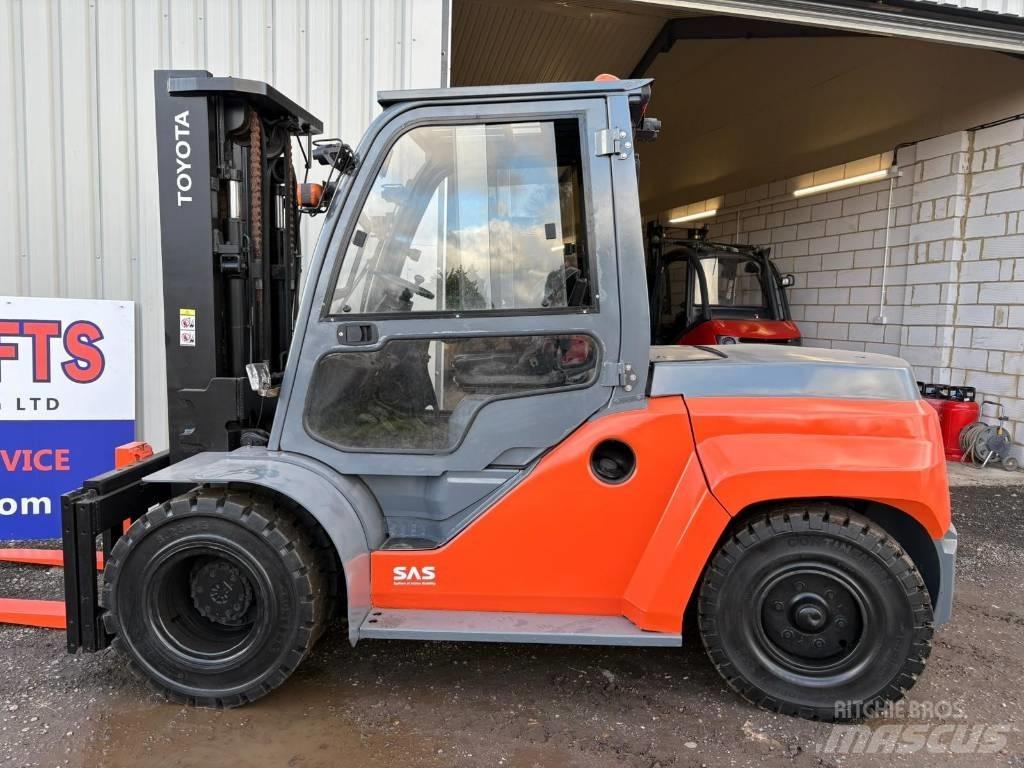 Toyota 8FDF70N Diesel trucks