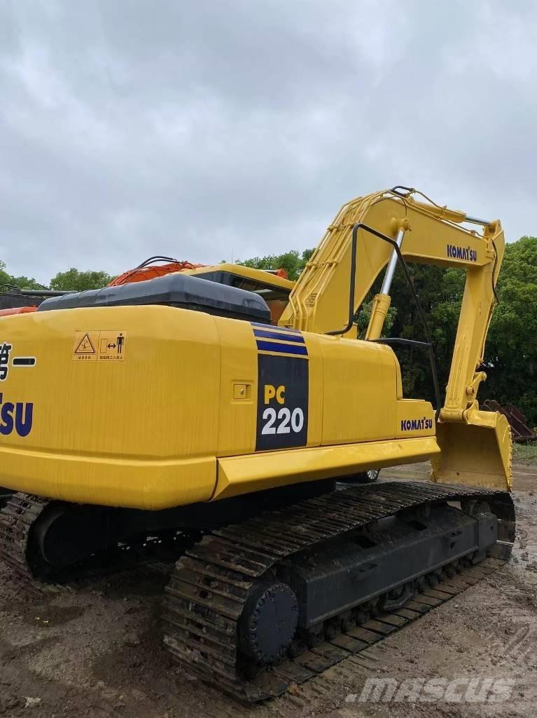 Komatsu 220 Crawler excavators
