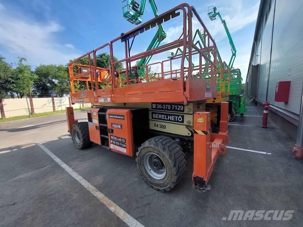 JLG 330 LRT Scissor lifts