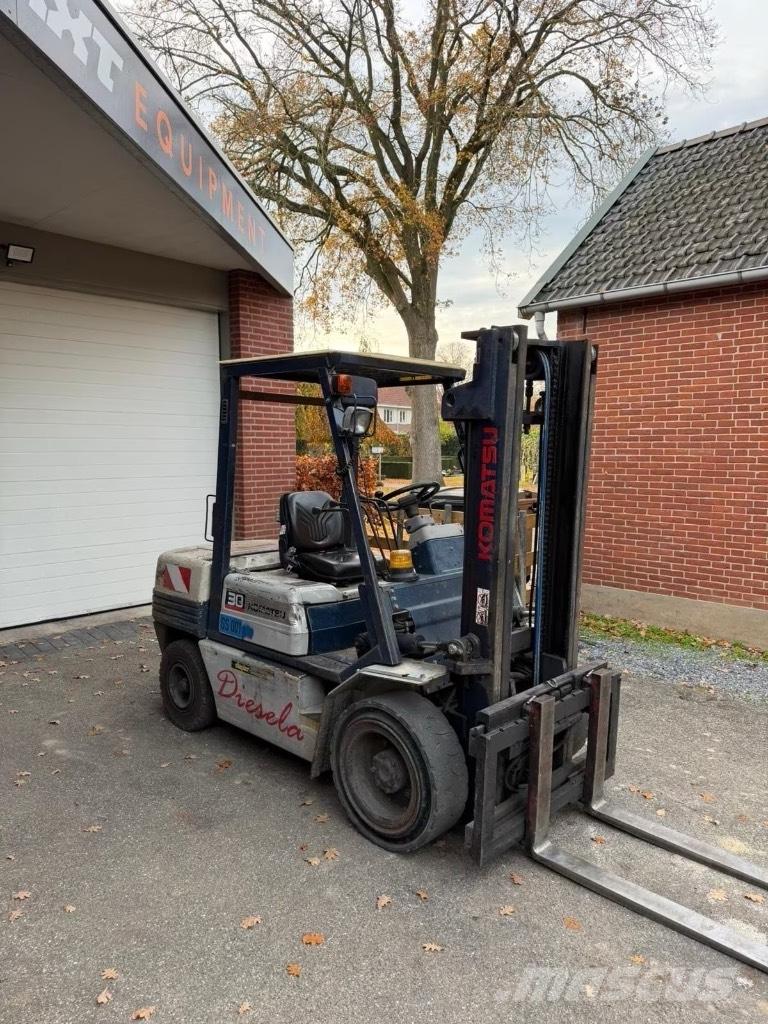 Komatsu FD30T-11E Diesel trucks