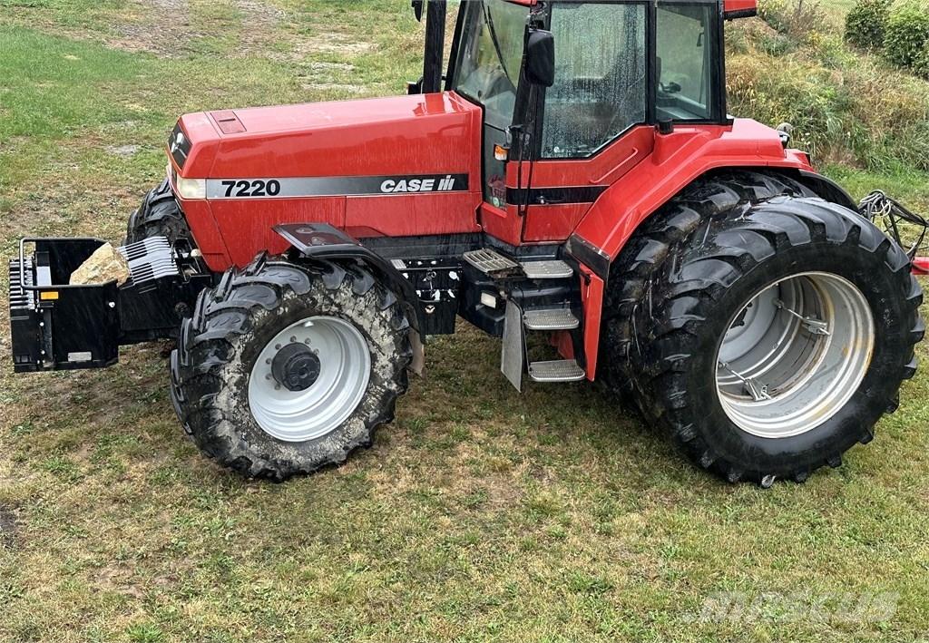 Case IH 7220 MAGNUM Tractors