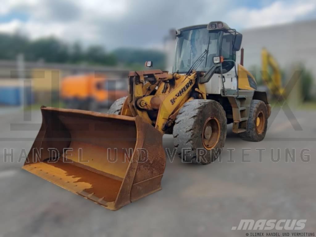 Liebherr L 524 Wheel loaders