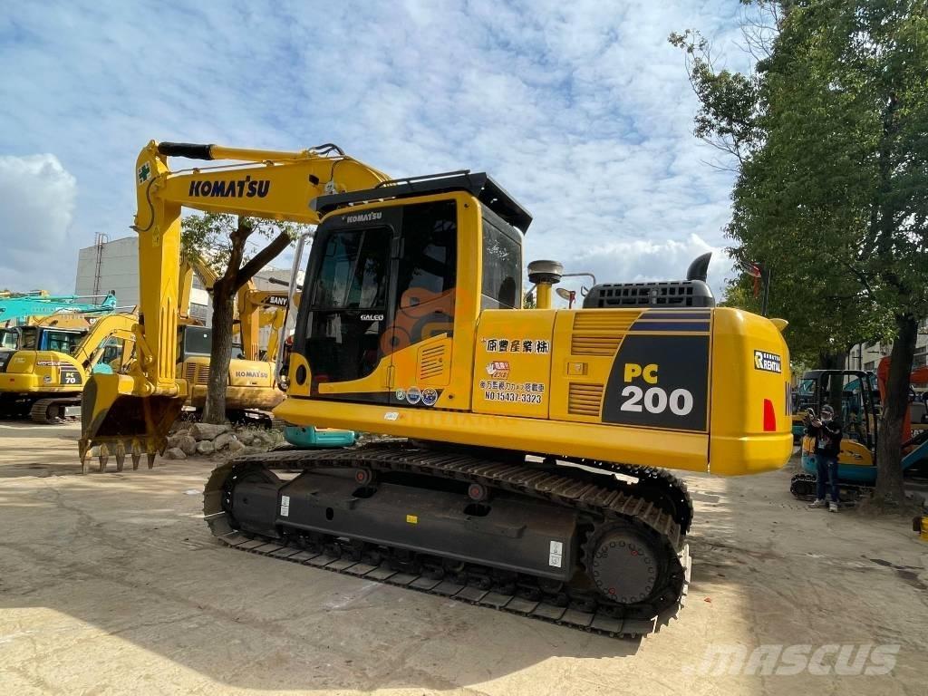 Komatsu PC 200-8 Crawler excavators