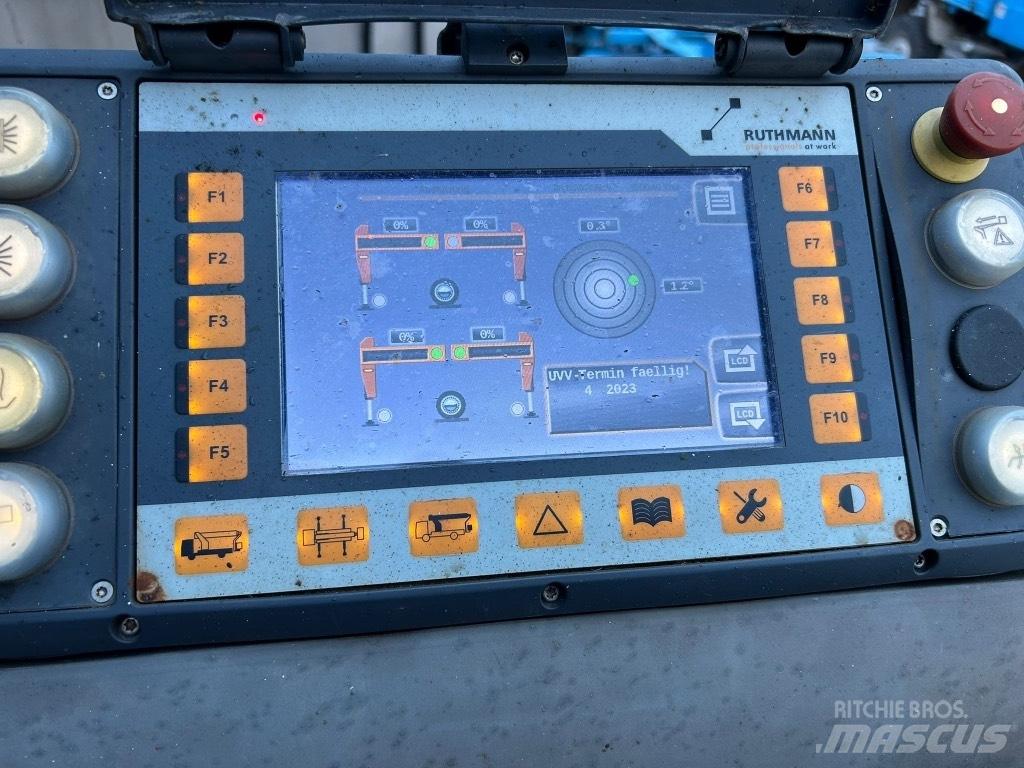 Scania P 450 Truck mounted platforms