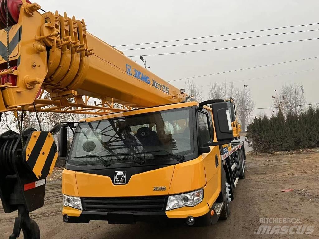 XCMG XCT 25 All terrain cranes