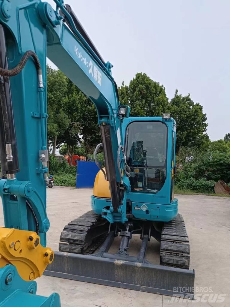 Kubota 155 Crawler excavators