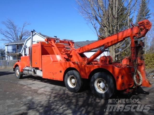 Western Star 4964B Recovery vehicles