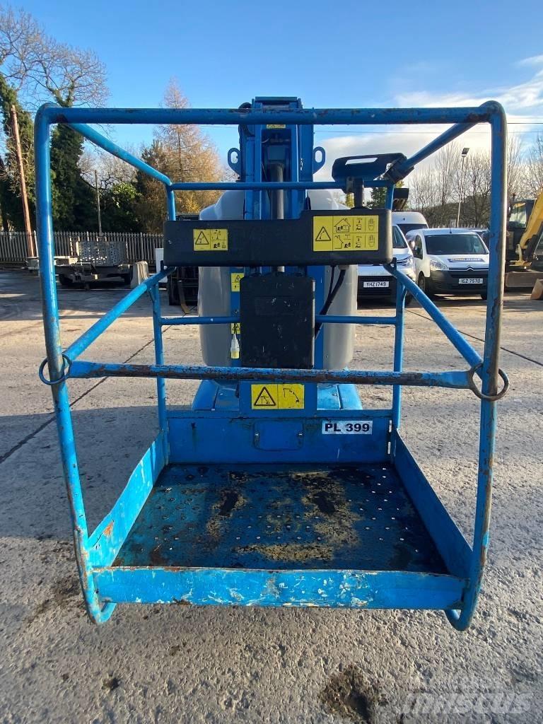 Genie GR 26 J Used Personnel lifts and access elevators