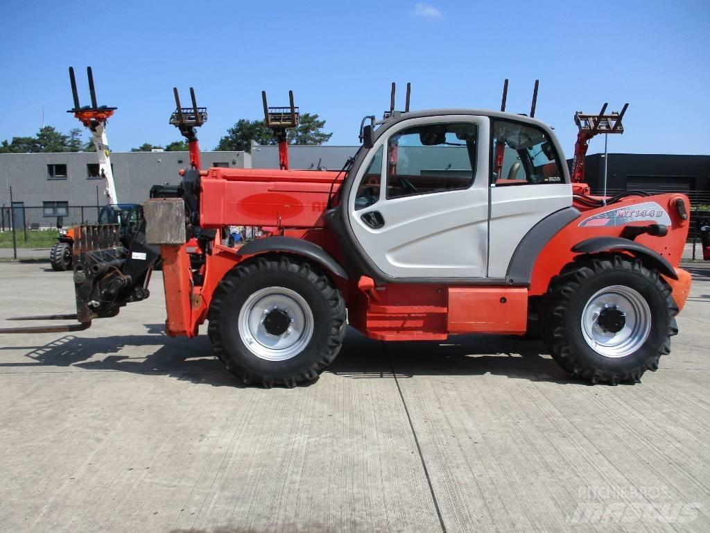 Manitou MT 1440 (157) Telescopic handlers