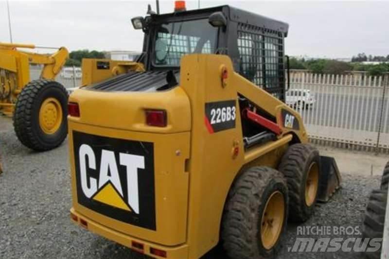 CAT 226B3 Other trucks