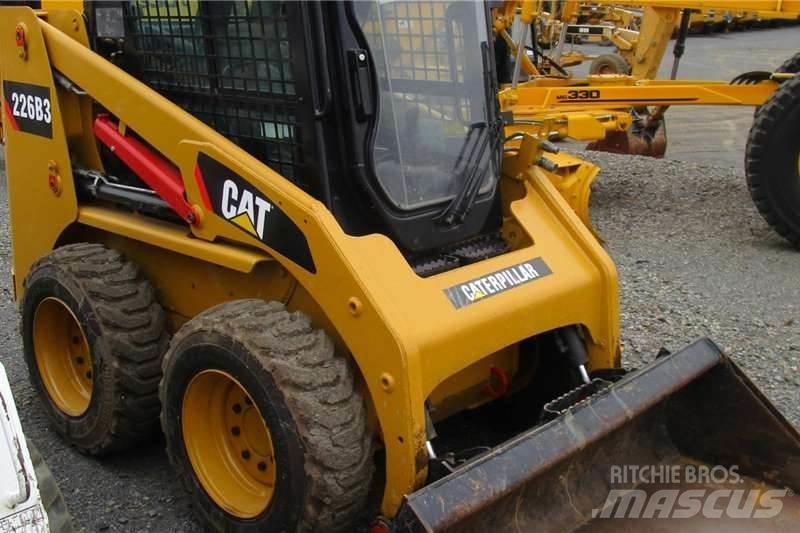 CAT 226B3 Other trucks