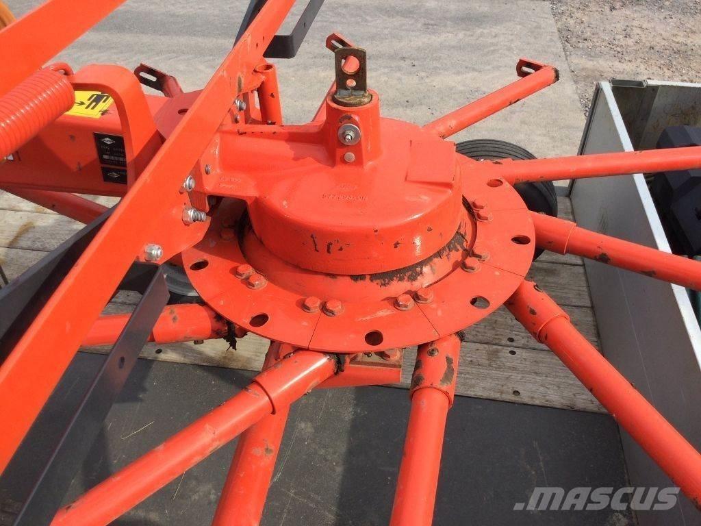 Kuhn GA 3801 GM Windrowers
