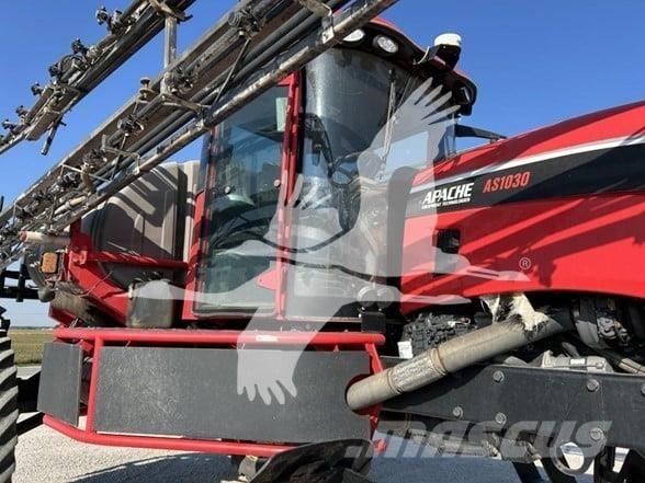 Apache AS1030 Self-propelled sprayers