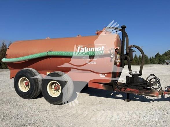 Calumet V3750 Manure spreaders