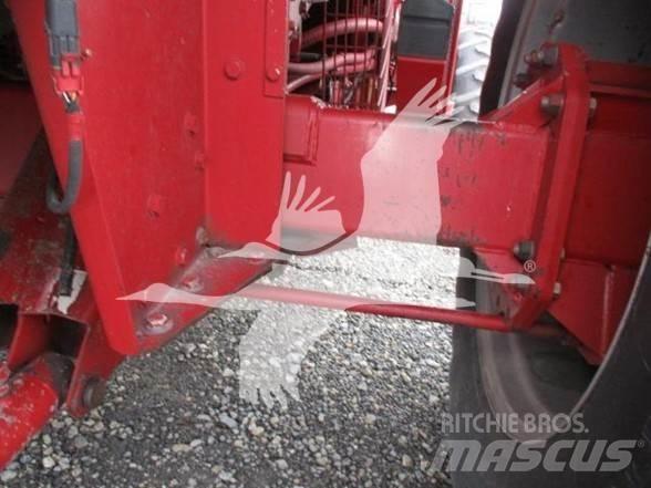 Case IH 2388 Combine harvesters