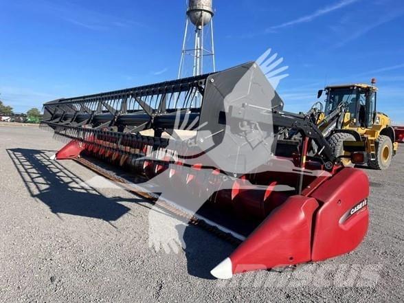 Case IH 3020 Combine harvester heads