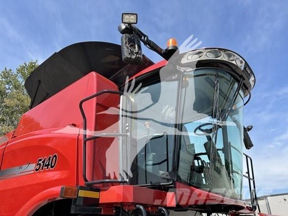 Case IH 5140 Combine harvesters