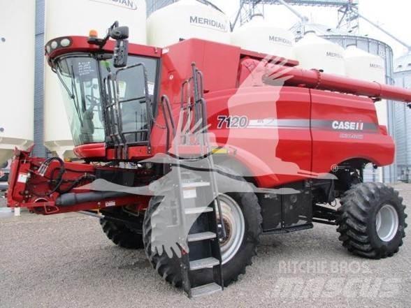 Case IH 7120 Combine harvesters