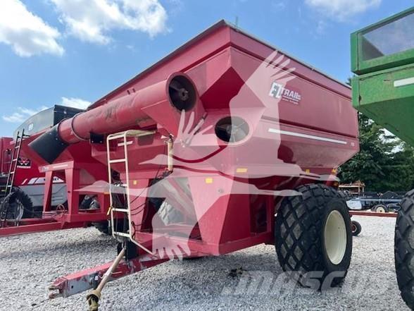 E-Z Trail 718 Grain / Silage Trailers