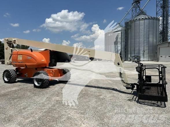 JLG 800A Articulated boom lifts